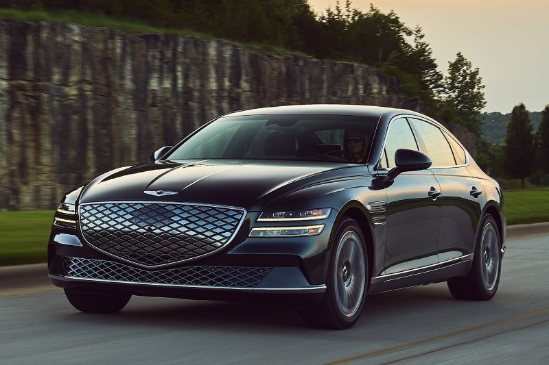 Genesis Electrified g80