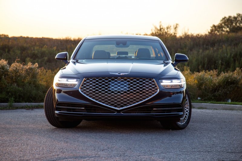 Genesis g90 2023