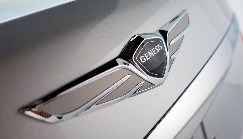 Genesis g80 значок