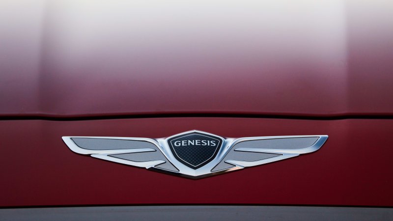 Эмблема Genesis g70
