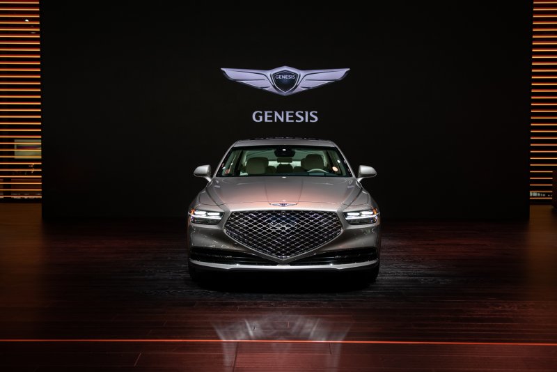 Genesis g80 значок