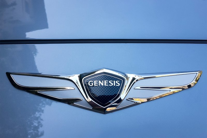 Hyundai Genesis g70 значок