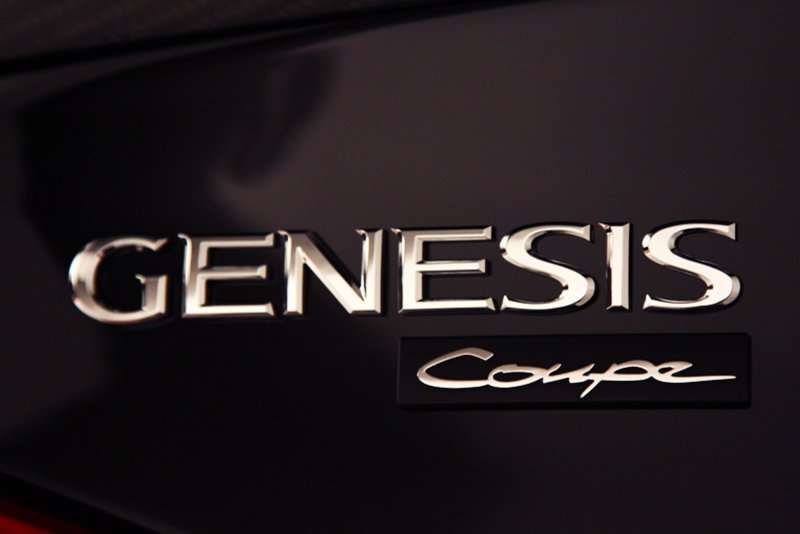 Genesis Coupe лого