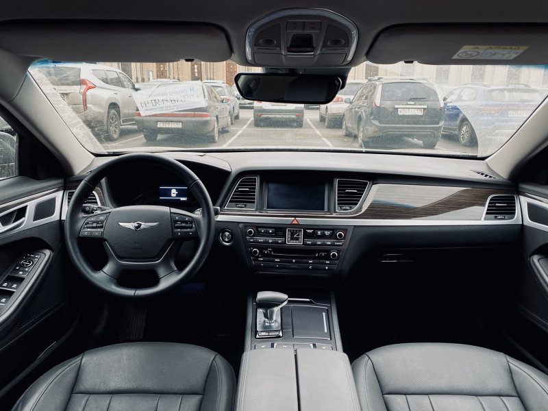 Genesis g80 салон