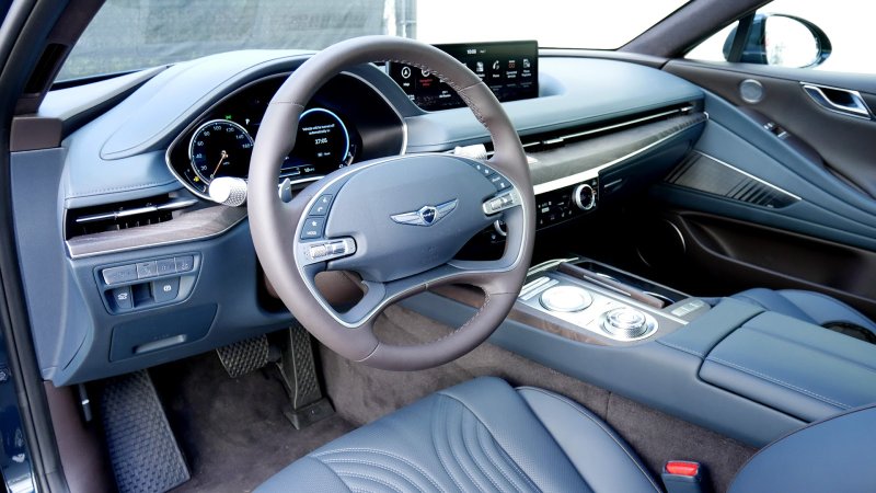 Genesis gv70 салон