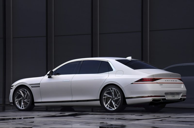 Hyundai Genesis g90 2022