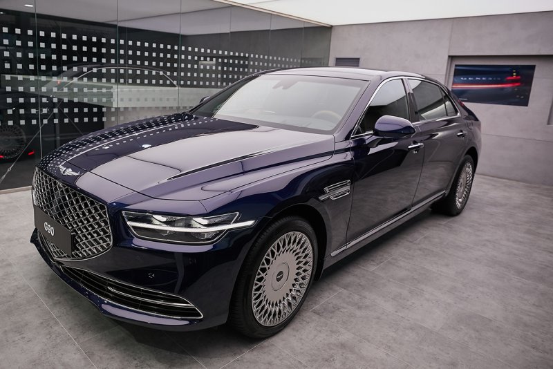 Новый Hyundai Genesis g90