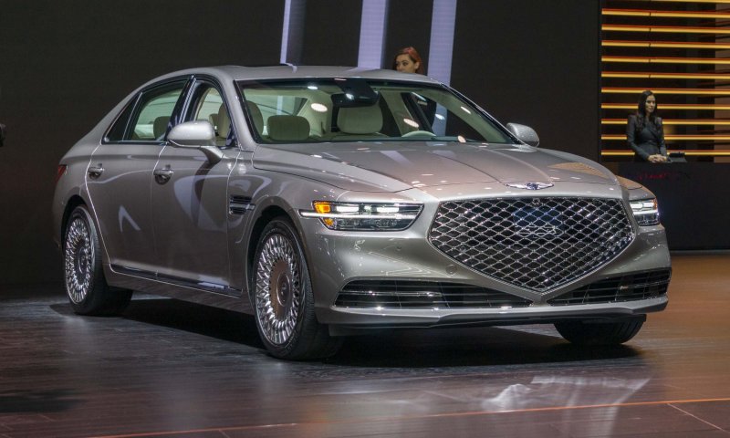 Машина Genesis g90