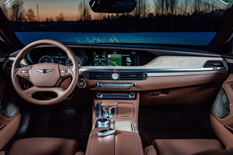 Genesis g90 2022 салон
