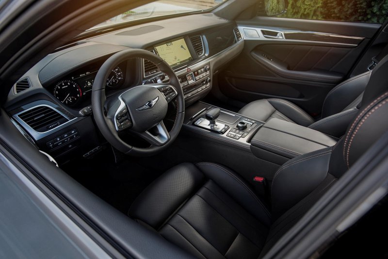 Hyundai Genesis g80 салон