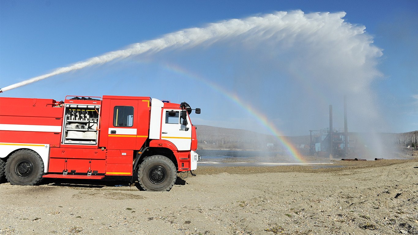 Пожарные ац. Пожарная АЦ КАМАЗ 65222. Автоцистерна КАМАЗ пожарная 65222. АЦ-7,0-150. КАМАЗ 65222 пожарный.