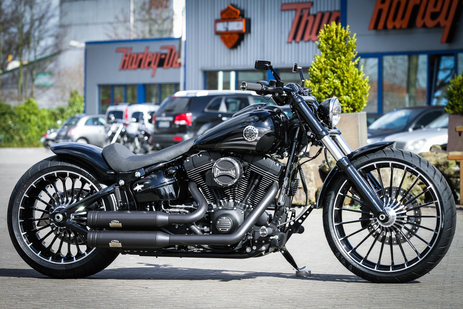 Harley Davidson Breakout Softail Custom