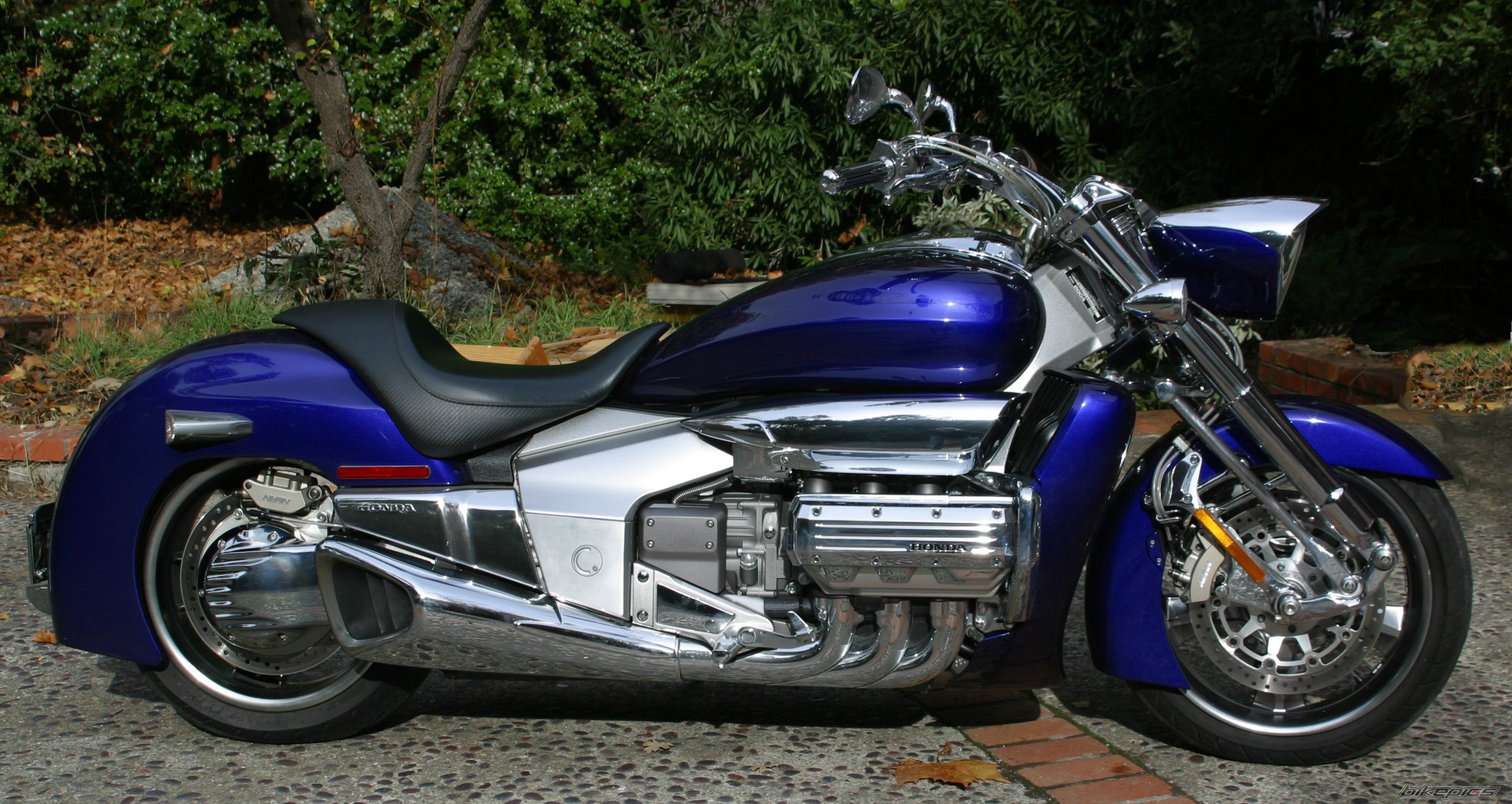 Honda valkyrie rune. Хонда NRX 1800 Валькирия. Honda nrx1800 Valkyrie Rune. Мотоциклы Honda NRX 1800. Хонда Валькирия 1800 2019.