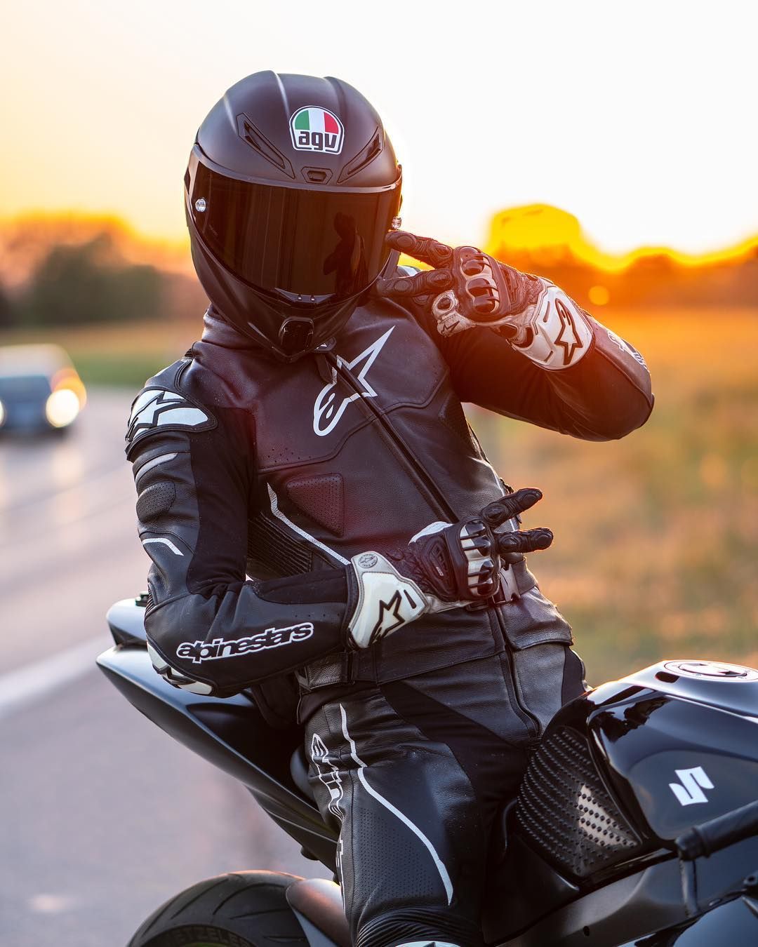 Мужчин на мотоцикле на аватарку (71 фото)