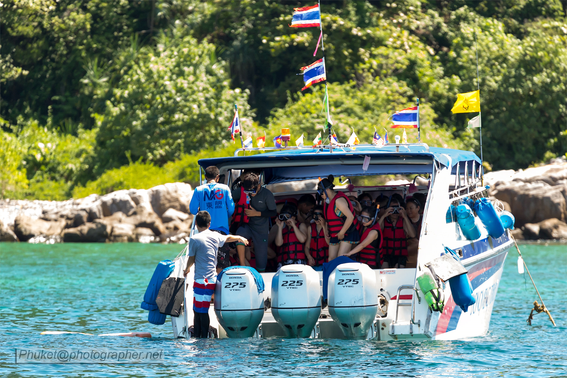 Прогулка на скоростном катере. Спидбот Пхукет. Спидбот в Тайланде. Speed Boat Тайланд. Скоростной катер Тайланд.