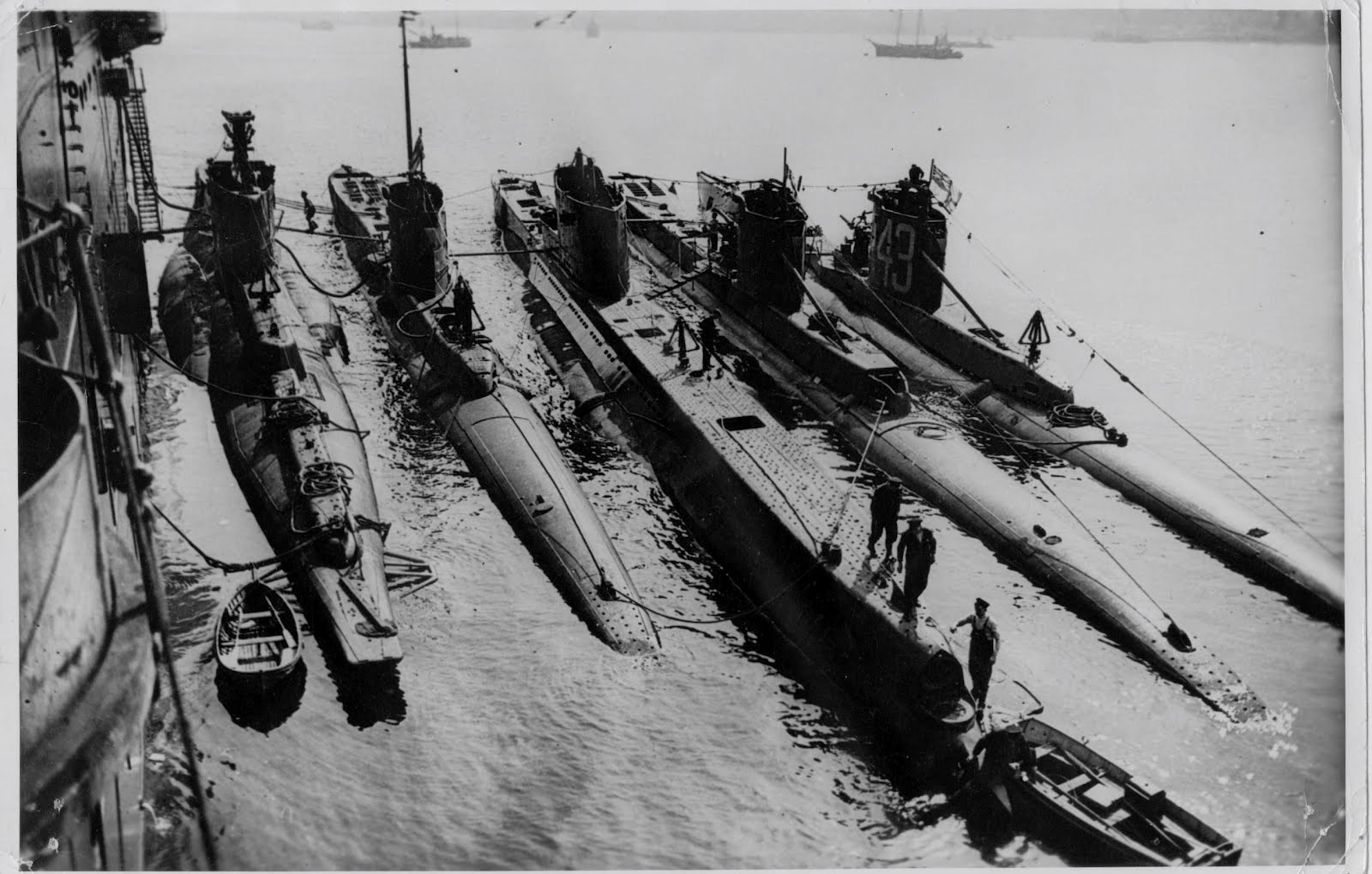 Подлодки второй мировой. Подводная лодка первой мировой войны. Подводные лодки Кригсмарине 1939-1945. Подводные лодки Германии второй мировой войны. Подводные лодки Кригсмарине второй мировой войны.