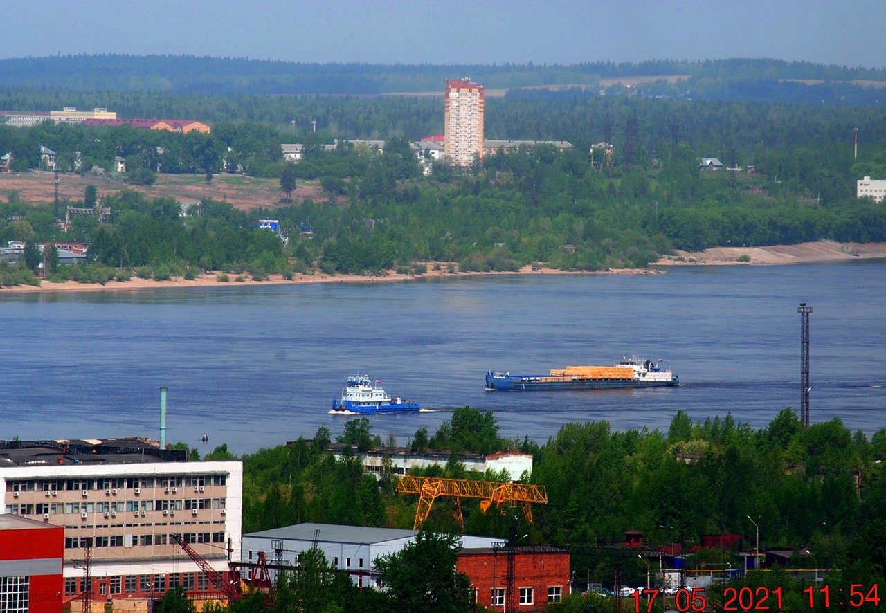 Камское воткинское. Воткинское водохранилище Пермь. Река Кама Воткинское водохранилище. Пристань Воткинское водохранилище. Берег Камы Ширяиха.