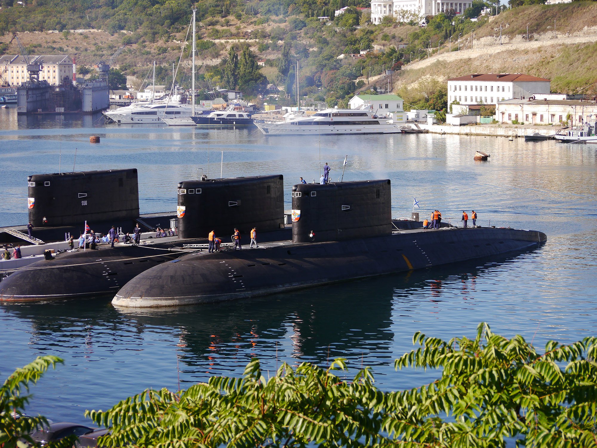 Подводная лодка ЧФ Севастополь. Подводные лодки ЧФ РФ. Подводная лодка УТС-247 Севастополь. ВМФ Севастополь подводные лодки.