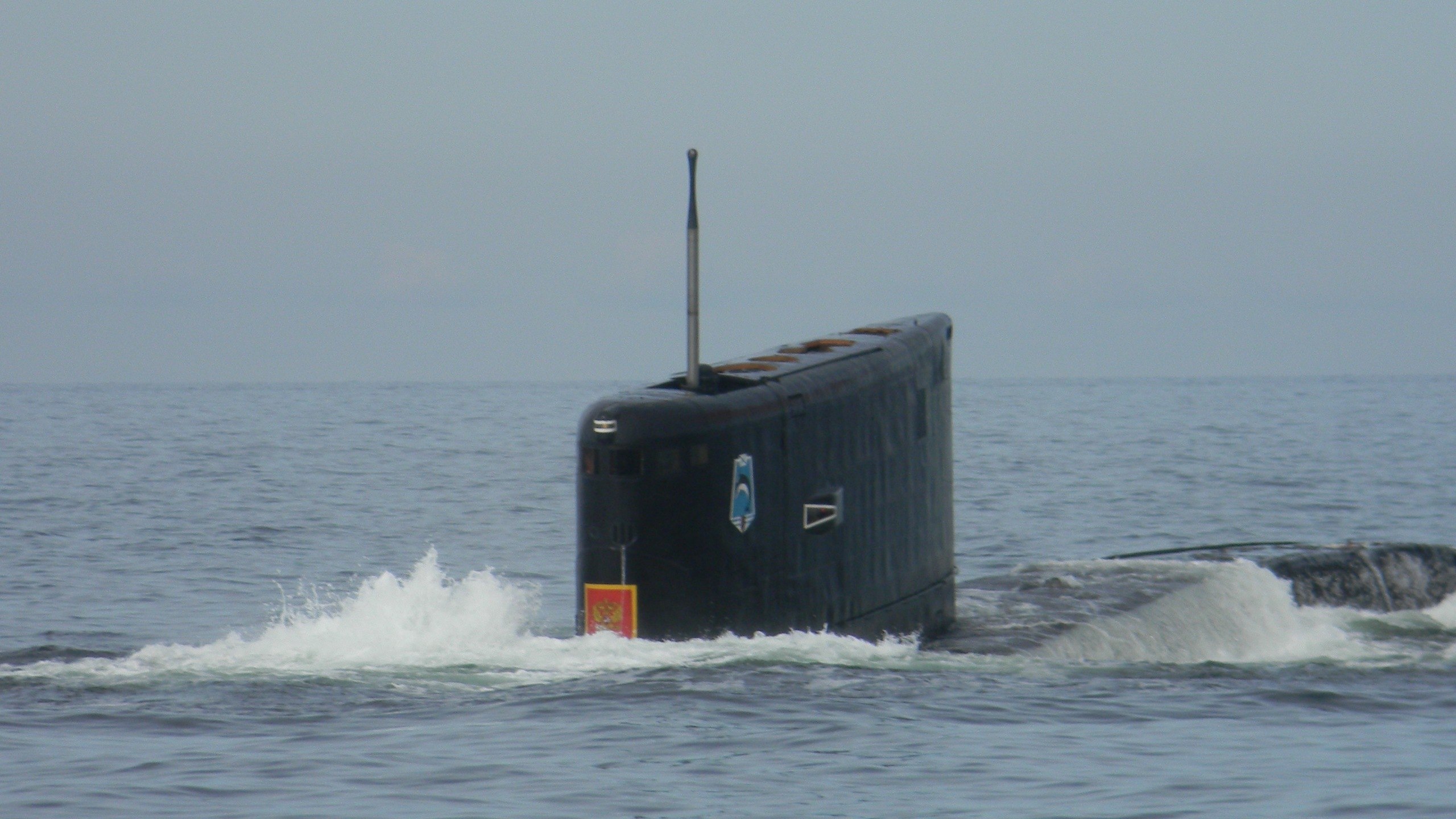 Погружаемые подводные лодки. Б-806 «Дмитров». Подводная лодка ла Манш. Б 806. Атомная подводная лодка всплытие.