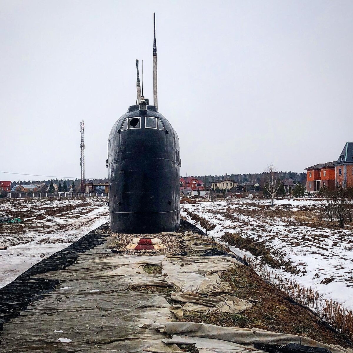 Подлодка к 19. К-19 атомная подводная лодка. К-19 подводная лодка памятник. К19 атомная подводная лодка памятник. Атомная подводная лодка к-19 Хиросима.