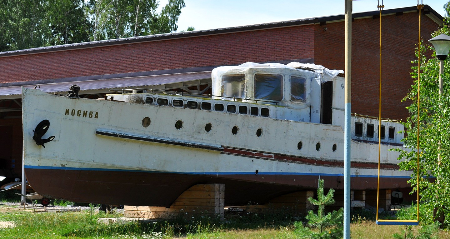 Советские катера. Теплоход типа Кижи проект 16601. Катер ВБК-30. Ярославец 376 Сойга. Буксир костромич т-63