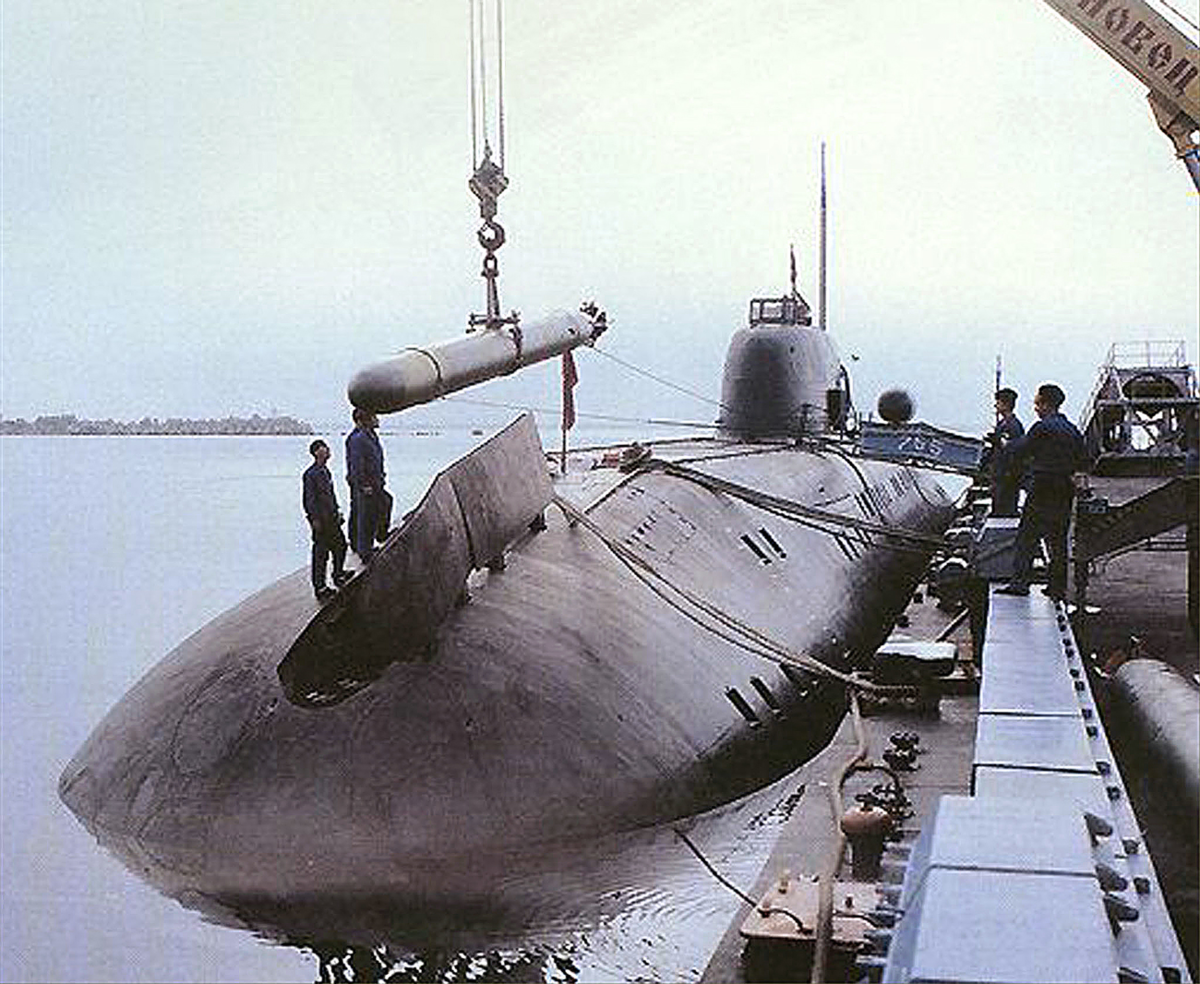 Как выглядит торпеда. Подводная лодка 671 РТМК. Пр. 671 РТМ. АПЛ к218. Центральный пост подводной лодки 671 РТМ.