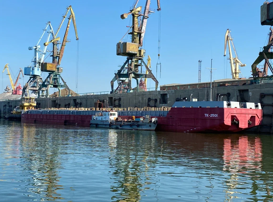 Норвежское промысловое беспалубное судно построенное по образцу судов викингов