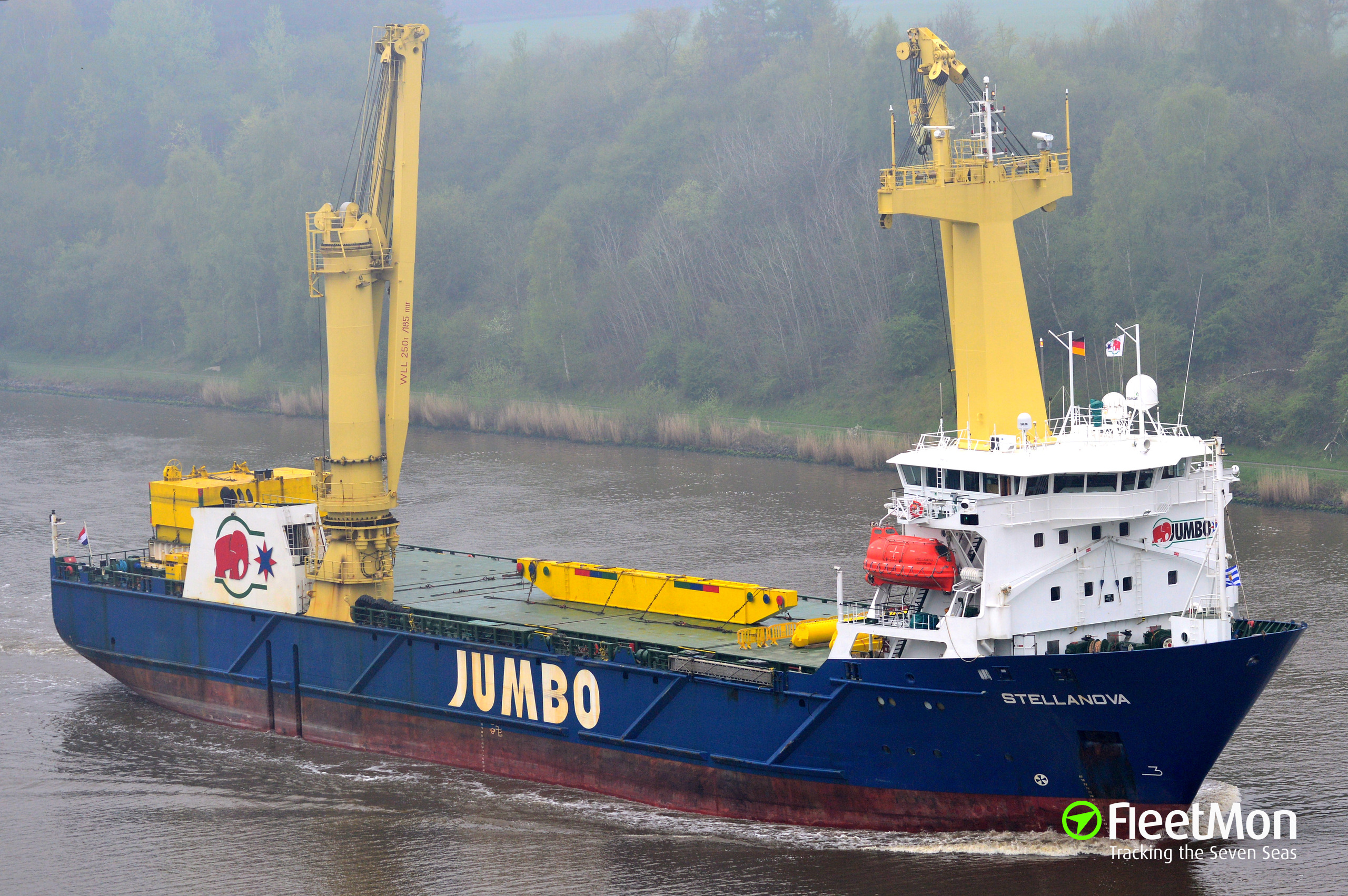 Судно владивосток. Богатырь IMO 9085730. Судно богатырь Владивосток. Морское судно «богатырь». Морское судно «богатырь» (Тип - Генгруз, имо 9085730).