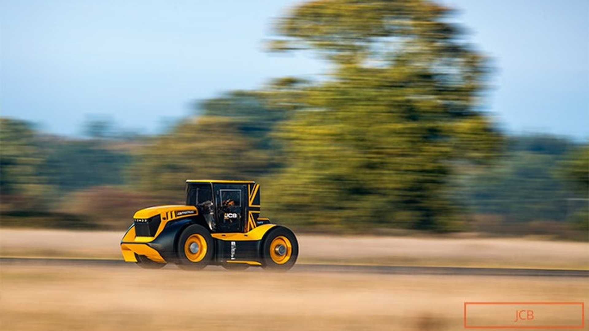 Самой дорогой трактор. JCB Fastrac рекорд. JCB Fastrac two. JCB Fastrac two 247 км/ч. JCB Fastrac самый быстрый трактор в мире.