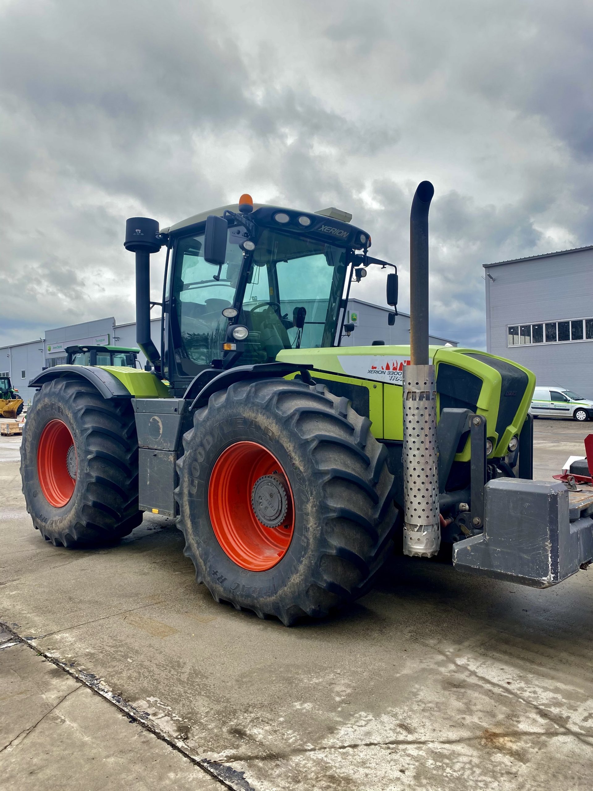 CLAAS Xerion 5000 расчистка снега