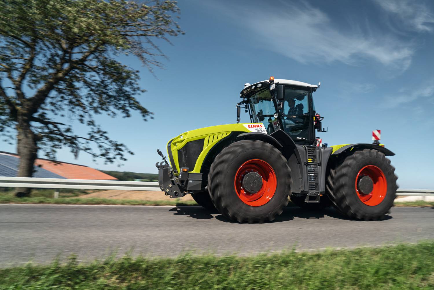 Трактор класс. Трактор Ксерион 5000. Трактор CLAAS Xerion. CLAAS Xerion 5000 Trac. Трактор Ксерион 4500.