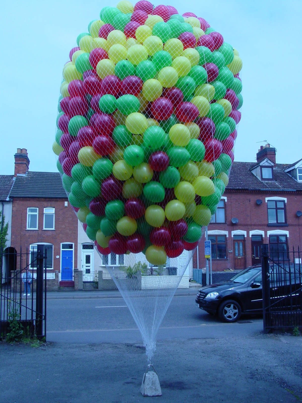 Как делают воздушные шары. Воздушные шары. Воздушный шарик. Красивые шары. Огромные надувные шары.
