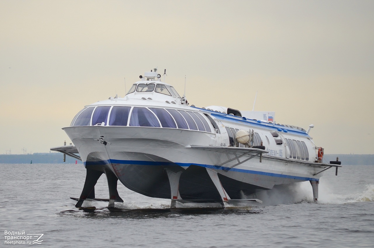 ракета по москве реке