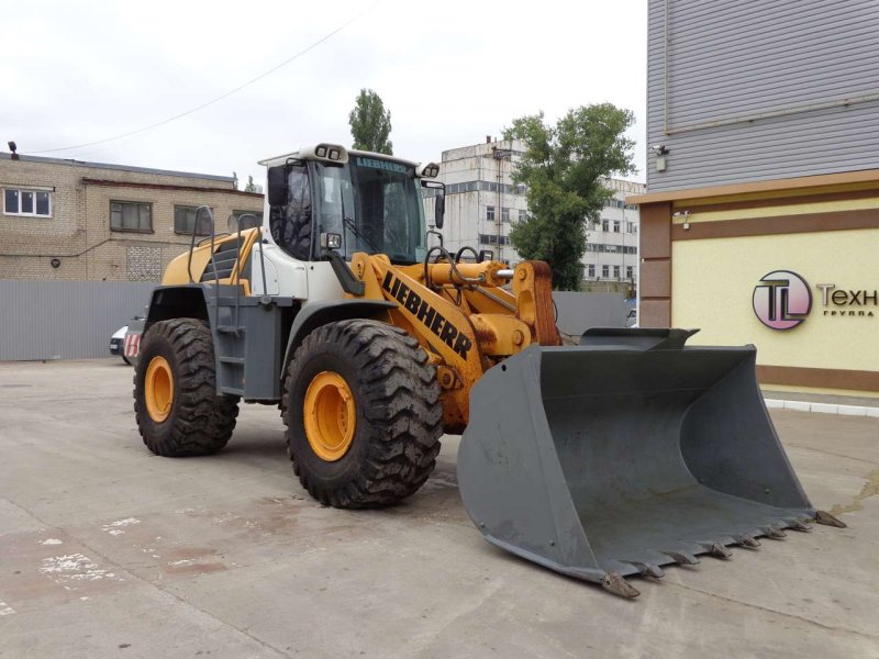 Фронтальный погрузчик rs570