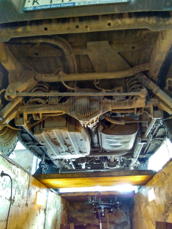 ТАГАЗ Тагер 2.3 вид снизу
