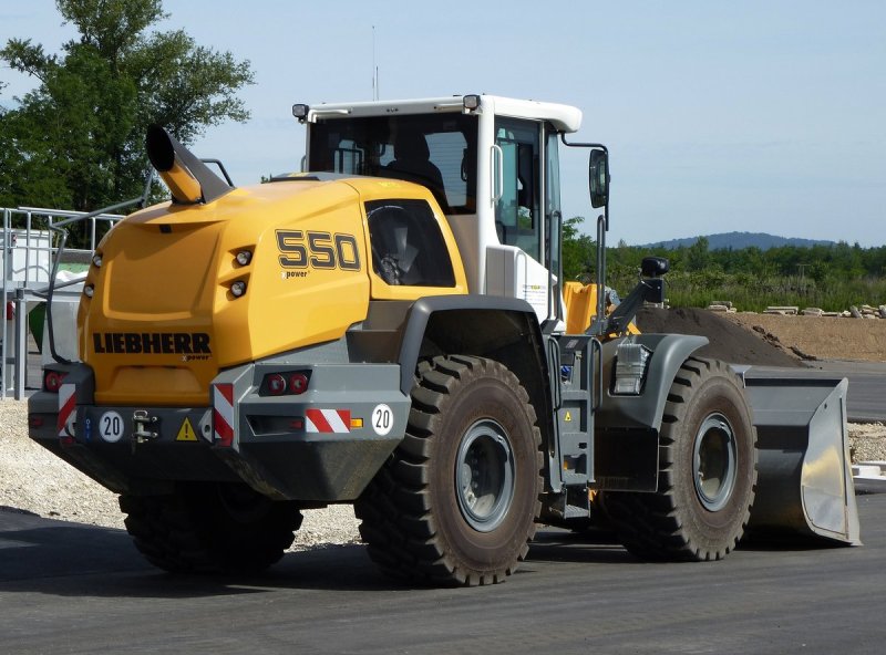 Фронтальный погрузчик Liebherr l 550