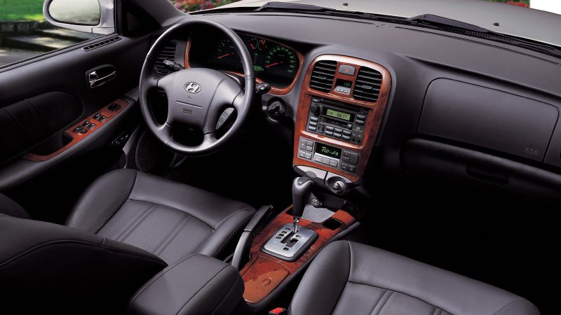 Hyundai Sonata EF 2001