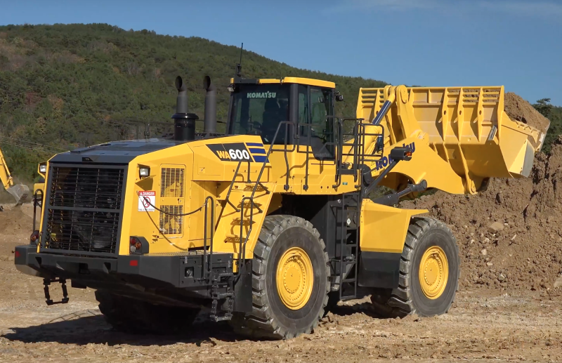 Погрузчик фронтальный Komatsu wa600