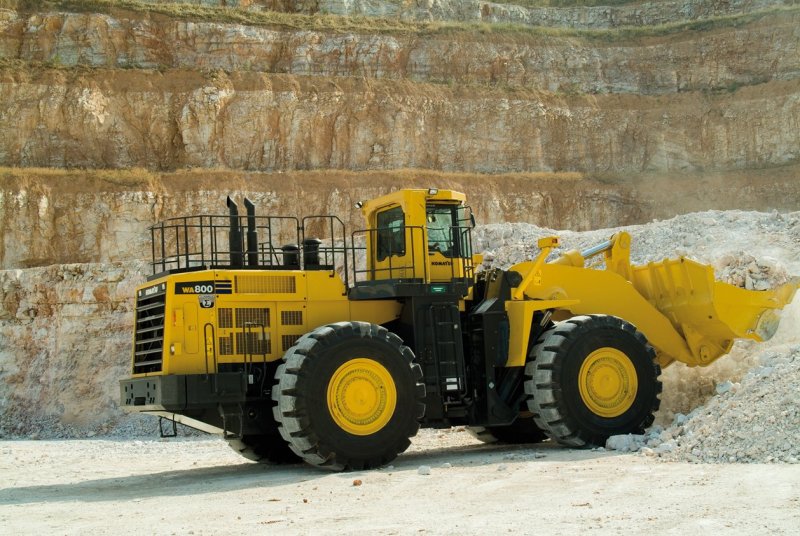 Фронтальный погрузчик Комацу WA 800