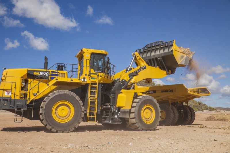 Komatsu wa900-8r