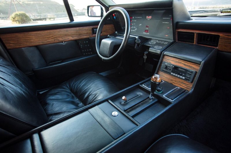 Aston Martin Lagonda 1982