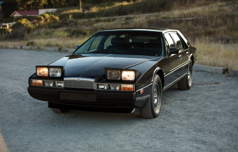 Aston Martin Lagonda 1976