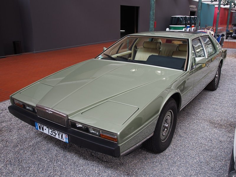 Aston Martin Lagonda 1976