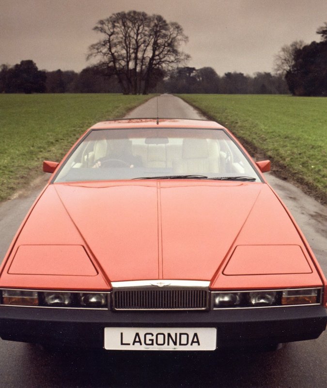 Aston Martin Lagonda 1975