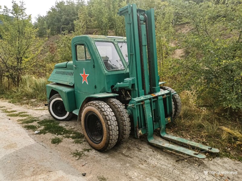 Советский погрузчик т4