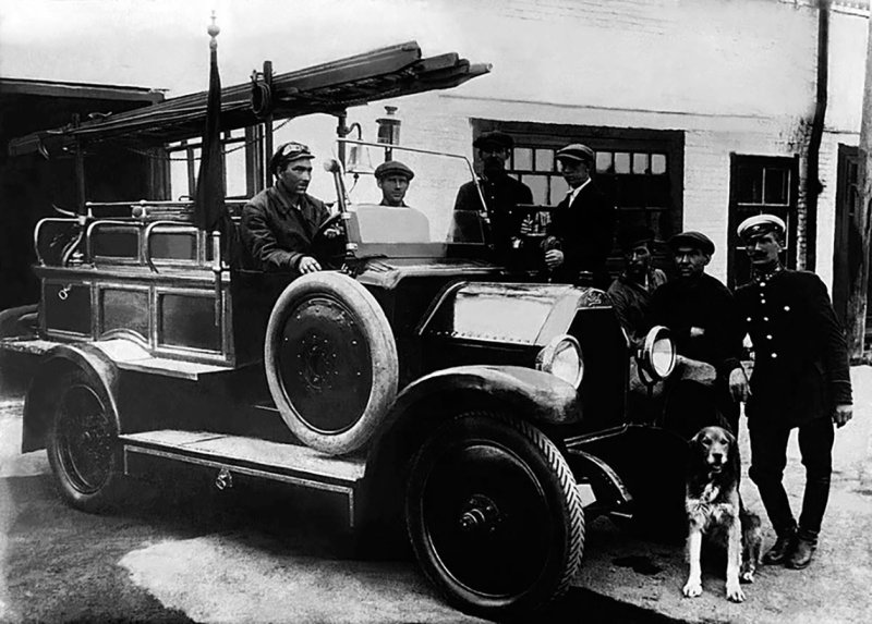 Первая беспилотная машина 1925 год