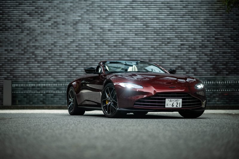 Aston Martin Vantage 2021
