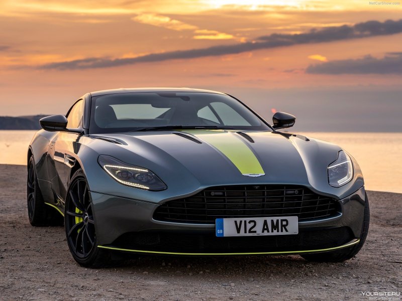 Автомобиль Aston Martin db11