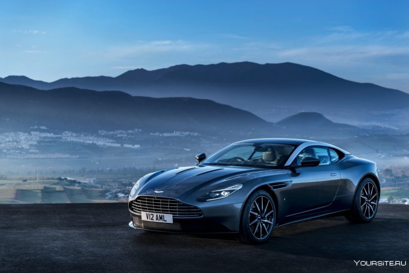 Aston Martin db11 2021