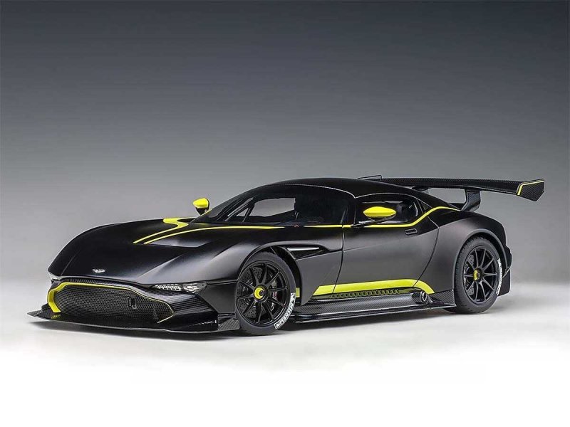 Aston Martin Vulcan 2015